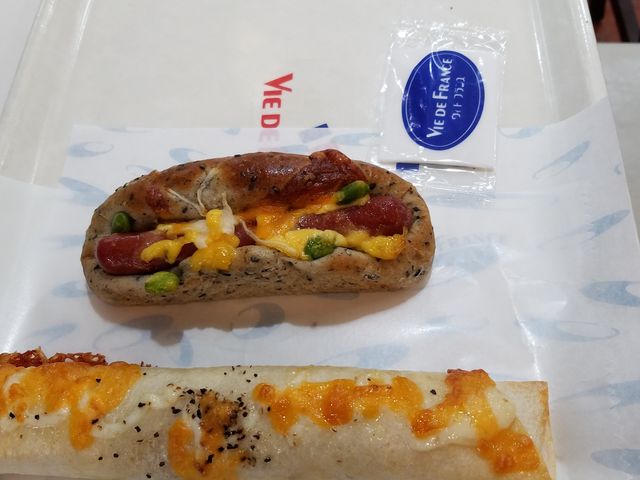 カウンターで頂きました。_ヴィ・ド・フランス 羽田空港店