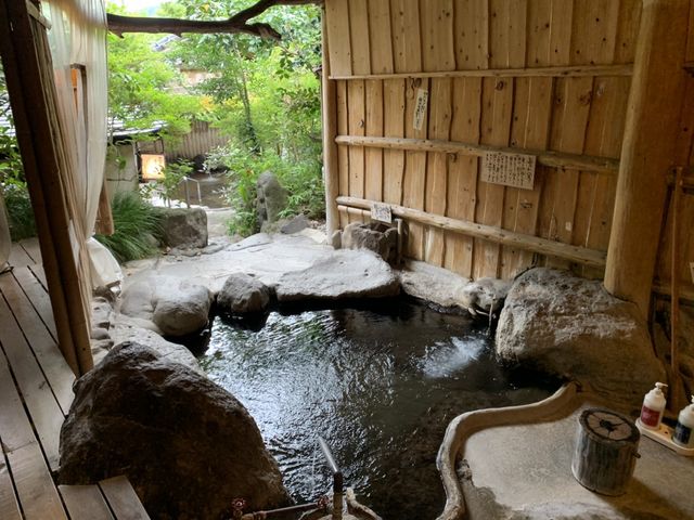 露天風呂(男性)こちらの方が雰囲気がいいかも!笑_米屋別荘