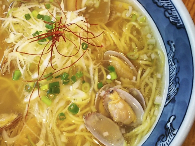 透き通った塩スープのあさりラーメン_らーめん しおの風
