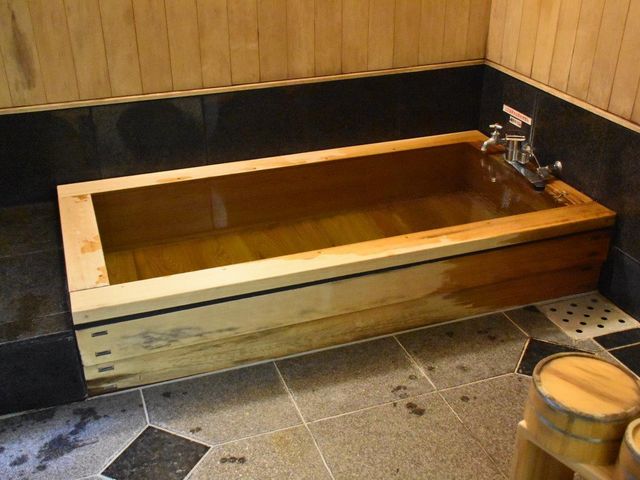 磐梯熱海温泉 部屋の半露天風呂_磐梯熱海温泉