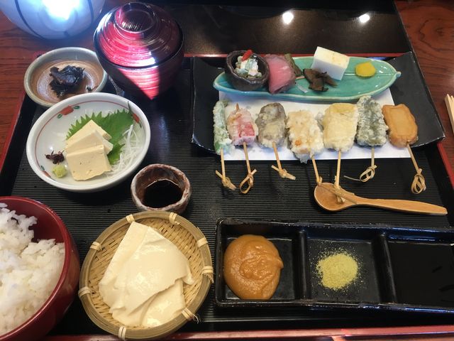 ランチ_清水順正・おかべ家