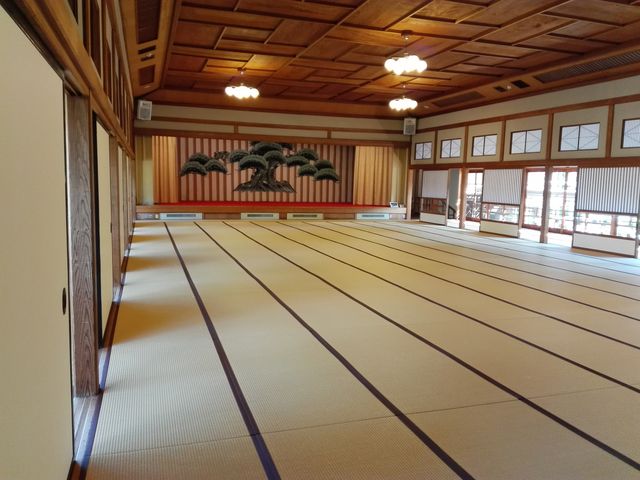 110畳の大広間_金勇