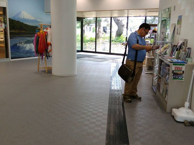 エントランスホール_みほしるべ