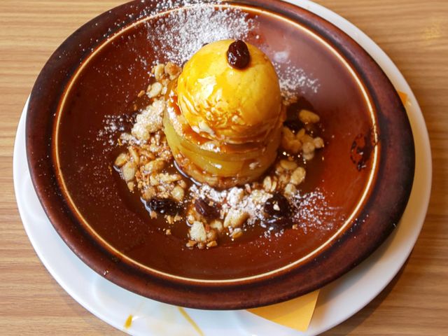 焼き立て キャラメル林檎パイ あま〜い!_デニーズ上田店