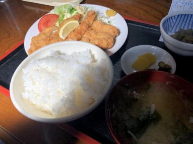 チキンカツ定食_秋桜お食事処