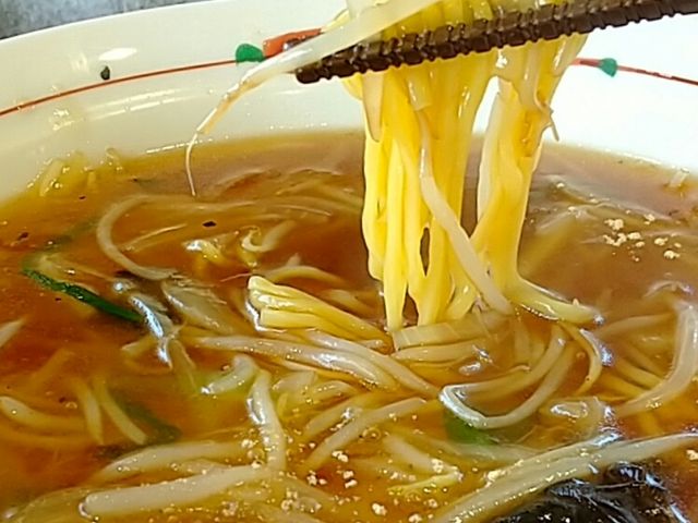 もやしあんかけそばの麺持ち上げ(麺リフト)_福よし 草加店