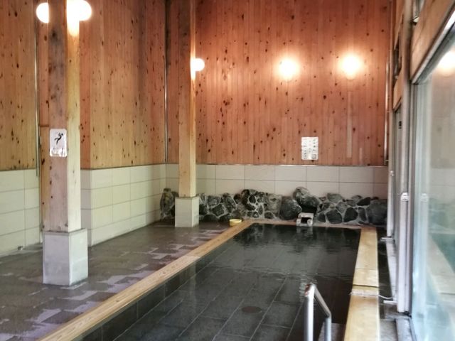 内湯も広くて気持ち良い_燧の湯
