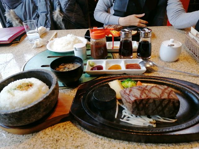 来た!旨そう!_ダイニングキッチン あ・かうはーど