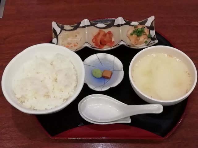 白老牛懐石 響 ごはん・スープ・香の物 他にサラダ付きます_焼肉徳寿 しんら亭