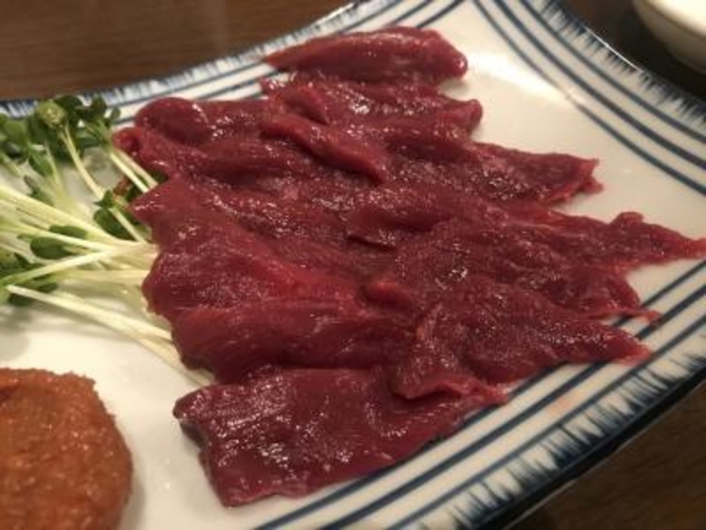 馬刺し_朴伝