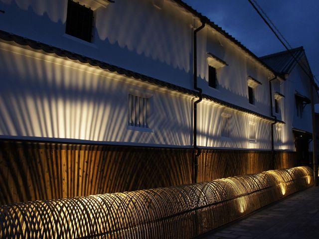 夜はライトアップされて綺麗です。_藤井酒造酒蔵交流館