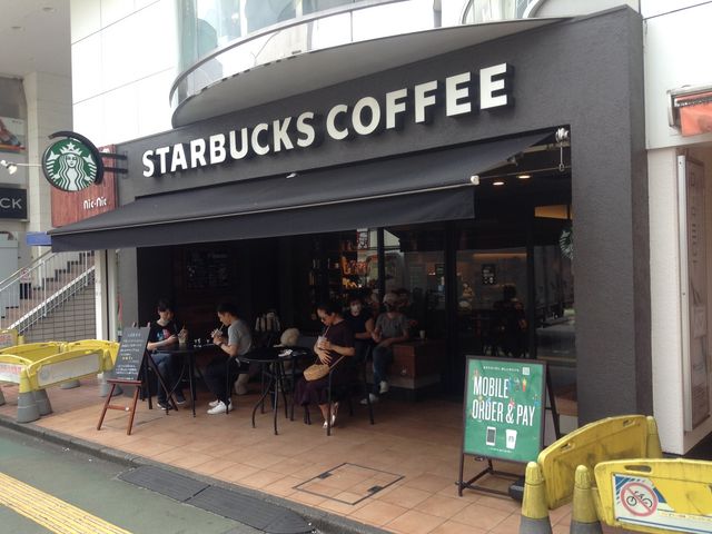 店頭_スターバックス・コーヒー 成城店