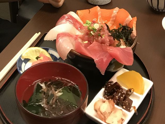 三色丼_吉丸