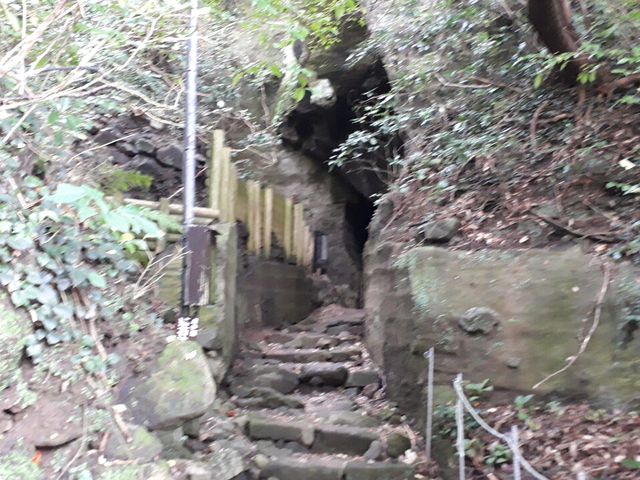 洞窟入り口_室岩洞