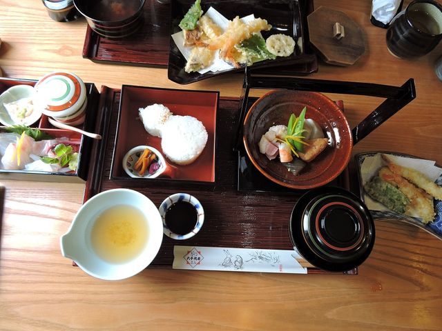 重御膳。1箱にご飯を費やす。_八千代亭