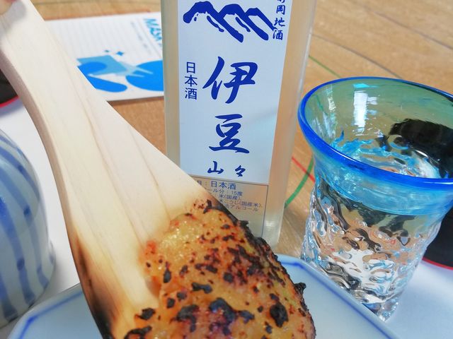 おつまみの焼き蕎麦味噌と伊豆の地酒。香ばしい焼き味噌にお酒がすすみます!_東京神田手打ちそば教室おそば膳