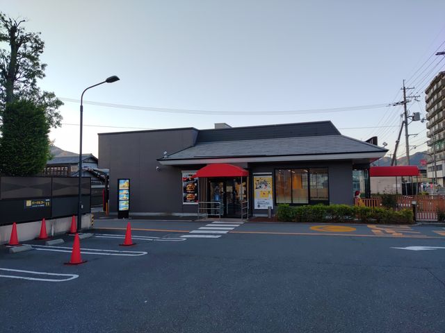 外観_マクドナルド山崎店