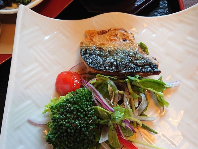 御膳の一部_御食事処 松の江