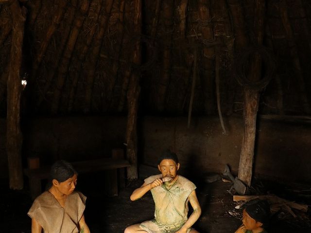 弥生時代の住居内部。_京丹後市立丹後古代の里資料館