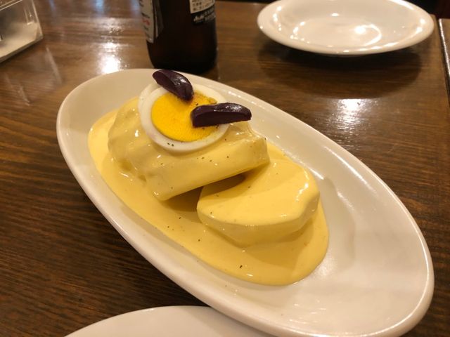じゃがいもにクリーミーなピリ辛チーズが乗っていてとてもおいしい!_ペルー南米酒場 HUANCHACO ワンチャコ