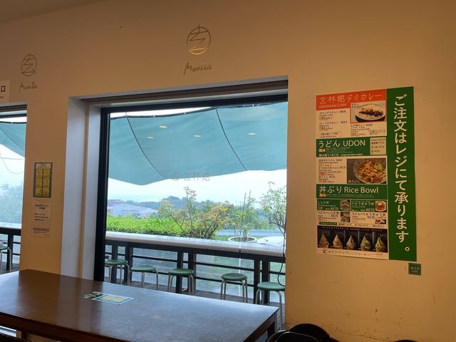 テラス席_大分自動車道別府湾SAレストラン下り線