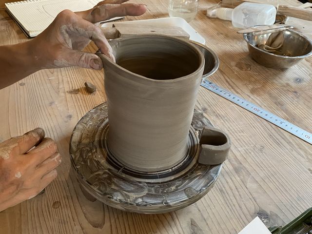 先生に手伝ってもらって ポット作り_糸島〜陶芸体験itonowa