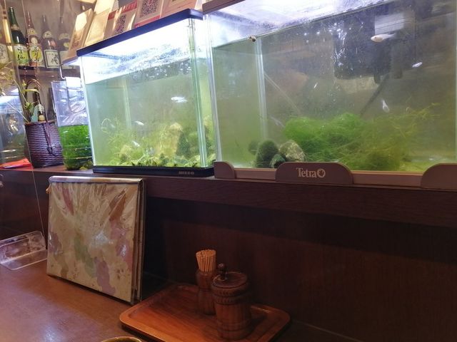 店内2_みなもと