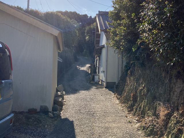 まだまだ見えない_麦崎灯台