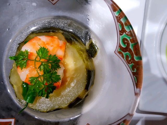 コース料理の中の一品
料理名が不明だが美味でした_栄寿司