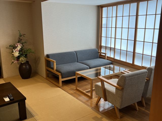 ソファ_伊豆高原ホテル 夢いろは