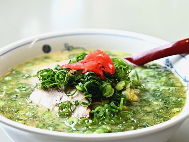 豚骨ラーメン_来る来る亭