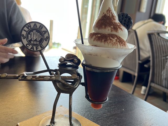 可愛い蛙のオブジェ_IWABA CAFE