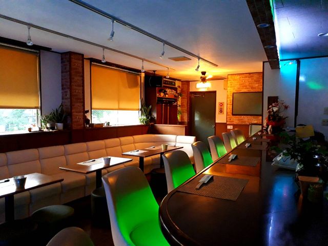 ステージ側から見た店内です。_coffee&studio ROOM コーヒーアンドスタジオ ルーム