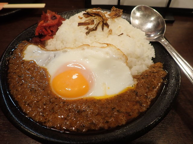 呑食里