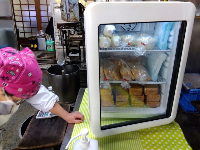 おかみさん_辻国豆ふ店
