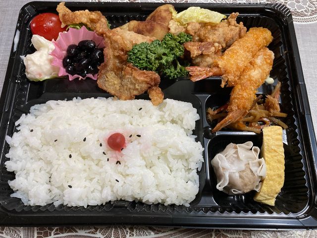 エビフライと唐揚げ弁当648円_キッチン&カフェ プランタン