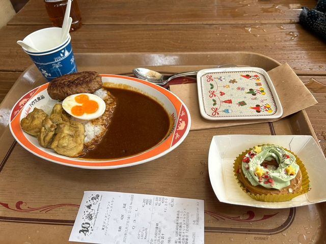 カレーとピスタチオケーキ_ハングリーベア・レストラン