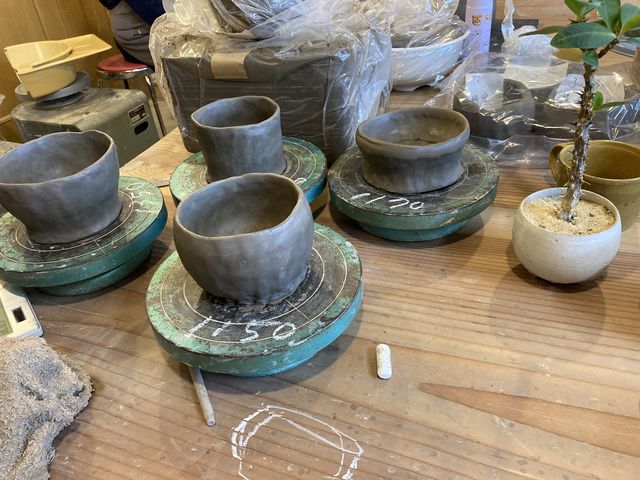 手捻りでつくりました。_千葉陶芸工房laboratres