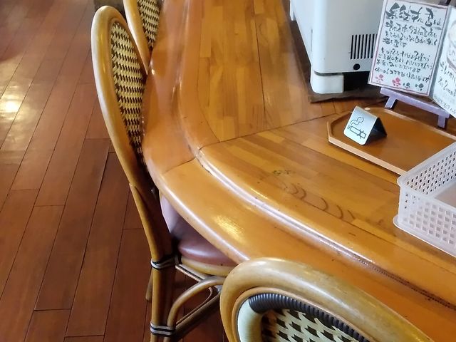 カウンター席_サモワール