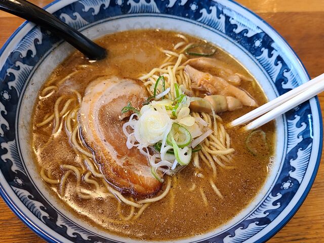 醤油ベースでバランスがいい_支那虎