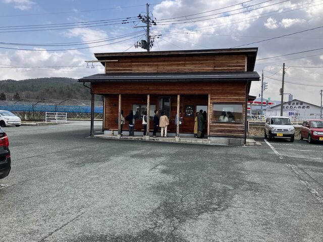朝から行列です。_山ベーグル&CoffeeStand