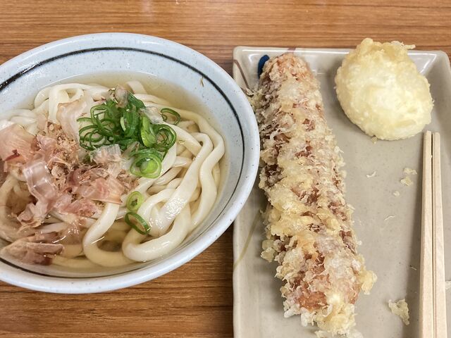 かけうどんとちくわと半熟卵の天ぷら_竹清本店