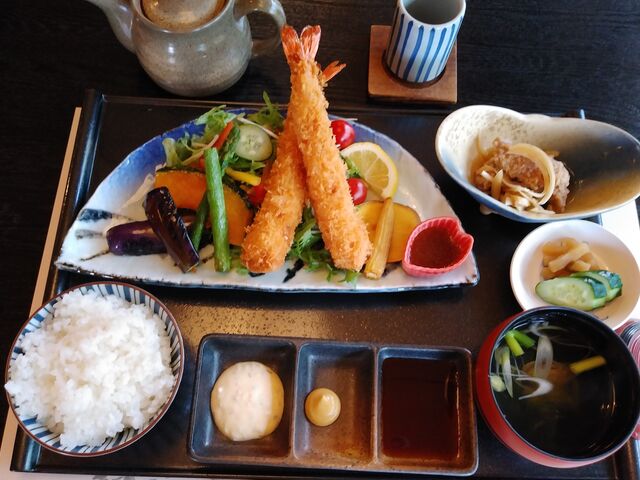 コシヒカリご飯、あさりのお吸い物、お漬物、鯵の南蛮漬け小鉢つき!_としまや 月浜の湯