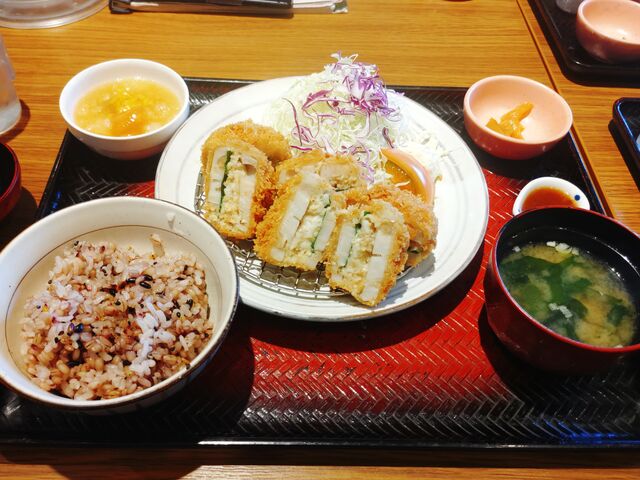 蓮根の肉詰めフライ定食_大戸屋ごはん処 北浦和東口駅前店