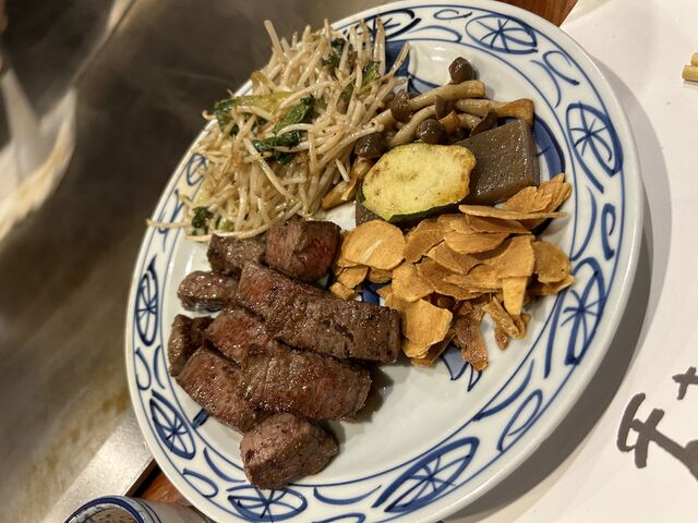 バターでじっくり炒めたお肉_神戸牛ステーキ専門店 ステーキランド神戸館