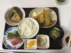 魚市場食堂の写真1