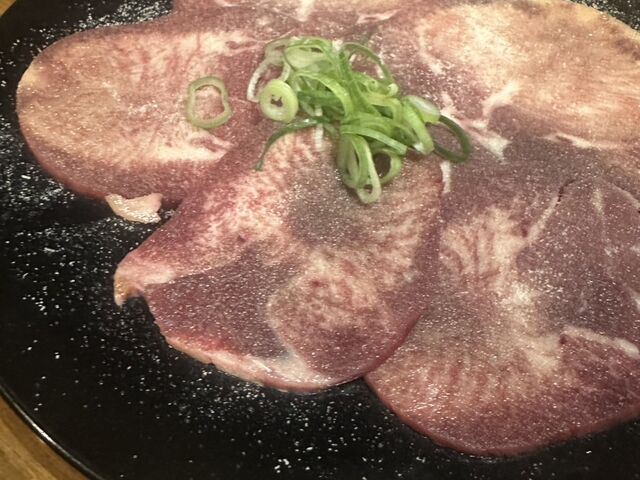 メチャウマ上塩タン!_焼肉 虎のゆうや