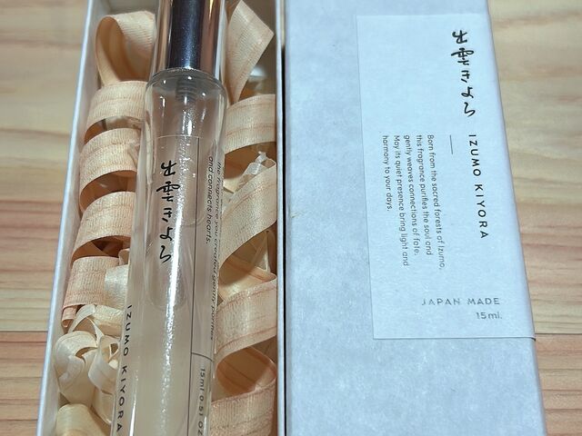 箱入り、ヒノキの皮を敷きました_出雲きよら