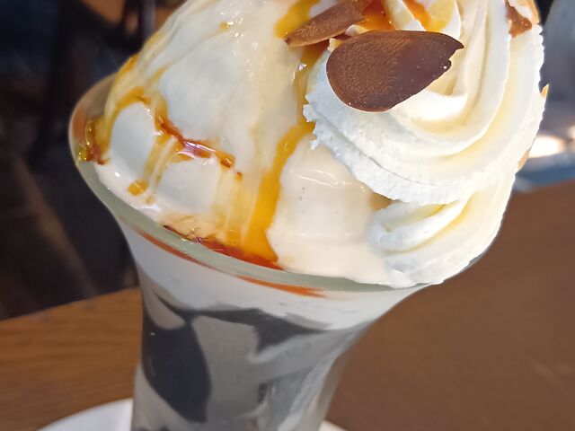 コーヒーパフェ_喫茶モア