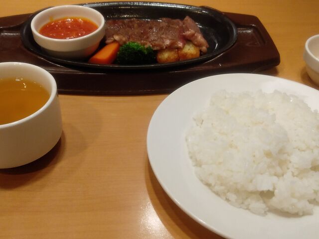 ガストで夕食_ガスト 開成町店